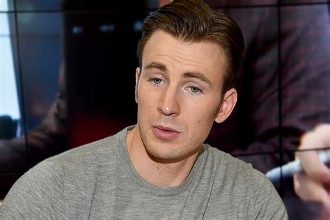 chris evans penis|Captain America star Chris Evans accidentally shares nude pic。